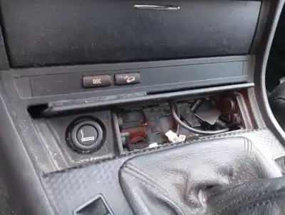 Peça sobressalente para automóvel em segunda mão cinzeiro por bmw serie 3 touring (e46) 330d referências oem iam 