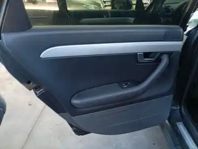Peça sobressalente para automóvel em segunda mão forra / revestimento da porta traseira esquerda por seat exeo (3r2) 2.0 tdi referências oem iam 