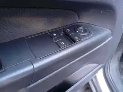 Peça sobressalente para automóvel em segunda mão botão / interruptor elevador vidro dianteiro esquerdo por opel zafira b cosmo referências oem iam 