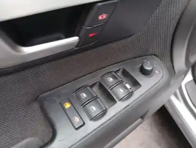 Pezzo di ricambio per auto di seconda mano interruttore alzacristalli anteriore sinistro per audi a4 berlina (8e) 1.9 tdi riferimenti oem iam 
