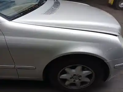 Pezzo di ricambio per auto di seconda mano parafango anteriore destro per mercedes-benz clase c (w203) c 220 cdi (203.006) riferimenti oem iam 