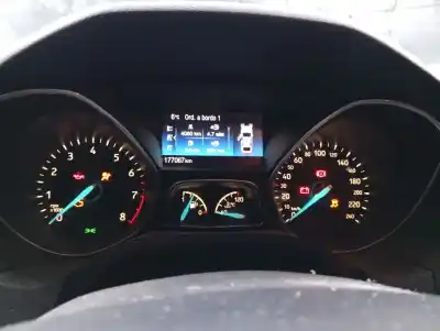 Pezzo di ricambio per auto di seconda mano pannello degli strumenti per ford focus lim. black&red riferimenti oem iam 