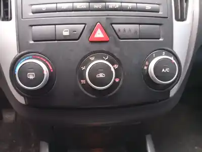 Pezzo di ricambio per auto di seconda mano controllo climatico per kia pro_ceed drive 90 cv / 66 kw riferimenti oem iam 