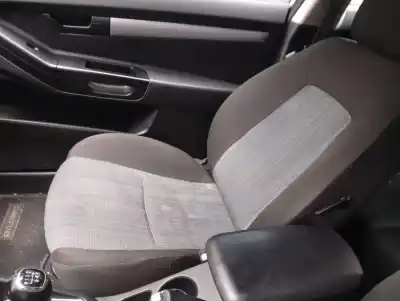 Pezzo di ricambio per auto di seconda mano sedile anteriore destro per kia pro_ceed drive 90 cv / 66 kw riferimenti oem iam 