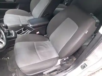 Pezzo di ricambio per auto di seconda mano sedile anteriore sinistro per kia pro_ceed drive 90 cv / 66 kw riferimenti oem iam 
