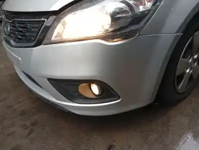 Peça sobressalente para automóvel em segunda mão para choques dianteiro por kia pro_ceed drive 90 cv / 66 kw referências oem iam   
