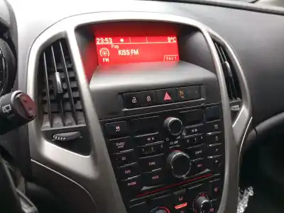 Peça sobressalente para automóvel em segunda mão sistema de áudio / rádio cd por opel astra j lim. cosmo referências oem iam 