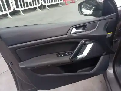 Peça sobressalente para automóvel em segunda mão FORRA / REVESTIMENTO DA PORTA DIANTEIRA ESQUERDA por PEUGEOT 308 (P5) ACTIVE PACK 130 CV / 96 KW Referências OEM IAM   