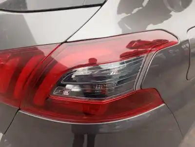 Pièce détachée automobile d'occasion feu arrière droit pour peugeot 308 (p5) active pack 130 cv / 96 kw références oem iam 
