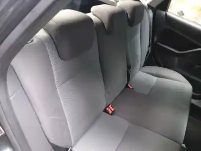 Tweedehands auto-onderdeel stoelen achter voor ford focus berlina (cap) ambiente (d) oem iam-referenties 
