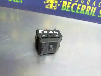 Second-hand car spare part right front power window switch for audi a4 avant (b5) 1.8 oem iam references 