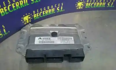 Recambio de automóvil de segunda mano de CENTRALITA MOTOR UCE para RENAULT MEGANE II BERLINA 3P  referencias OEM IAM 8200387138  8200528372