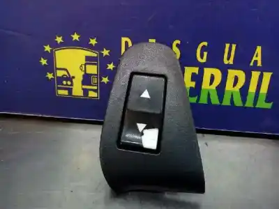 Tweedehands auto-onderdeel schakelaar rechts voor ruit voor fiat stilo (192_) 1.4 16v (192axh1b, 192bxh1b) oem iam-referenties 