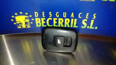 Peça sobressalente para automóvel em segunda mão botão / interruptor elevador vidro traseiro direito por peugeot 207 sw sport referências oem iam 