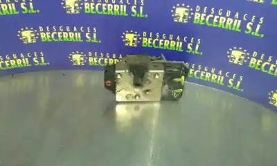 Pezzo di ricambio per auto di seconda mano Serratura Porta Posteriore Destra per PEUGEOT 206 BERLINA XT Riferimenti OEM IAM 913887  