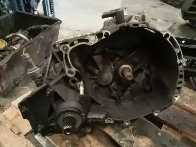 Автозапчасти б/у коробка передач за renault clio ii fase ii (b/cb0) authentique ссылки oem iam jb3969  