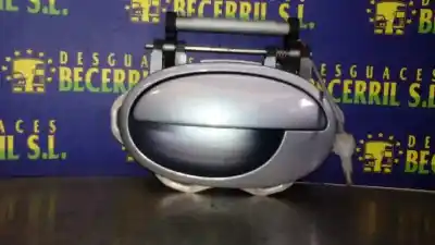 Pezzo di ricambio per auto di seconda mano maniglia esterna posteriore sinistra per opel corsa c cosmo riferimenti oem iam 5138138