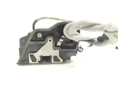 Second-hand car spare part left front door lock for bmw x5 (e70) 3.0d oem iam references 7202143  