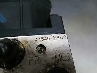 Peça sobressalente para automóvel em segunda mão abs por toyota corolla (e12) 2.0 d-4d sol sedán referências oem iam 4454002030 0265950132 0265225288