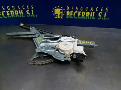 Second-hand car spare part driver left window regulator for toyota corolla (e12) 2.0 d-4d sol sedán oem iam references   