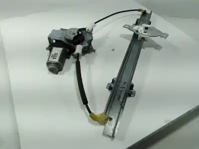 Peça sobressalente para automóvel em segunda mão elevador de vidros dianteiro direito por nissan note (e11e) visia referências oem iam 400926c