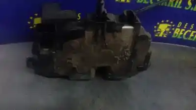 Second-hand car spare part left front door lock for renault clio iii exception oem iam references   