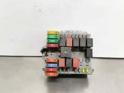 Second-hand car spare part FUSE BOX UNIT for FIAT BRAVO (198)  OEM IAM references 51832042  0051832042057657