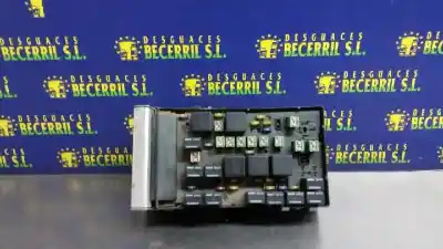 Recambio de automóvil de segunda mano de caja reles / fusibles para chrysler voyager (rg) 2.5 crd se grand voyager referencias oem iam 05102969ab  