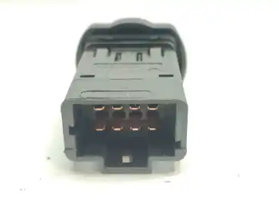 Piesă de schimb auto la mâna a doua avertizare pentru dacia sandero básico referințe oem iam   