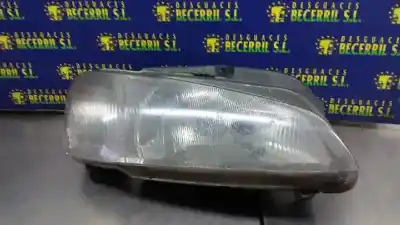 Pièce détachée automobile d'occasion feu droit pour peugeot 106 (s2) xn d références oem iam   