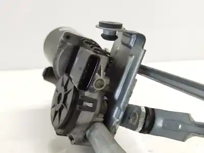 Second-hand car spare part front windshield wiper motor for kia cee´d drive oem iam references   