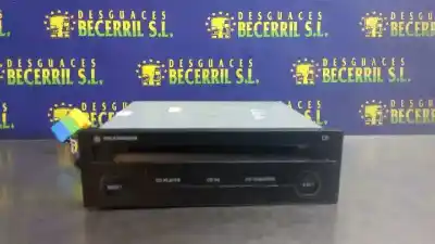 Pièce détachée automobile d'occasion SYSTÈME AUDIO / RADIOCD pour VOLKSWAGEN GOLF IV BERLINA (1J1)  Références OEM IAM VWZ5Z8A2411635  