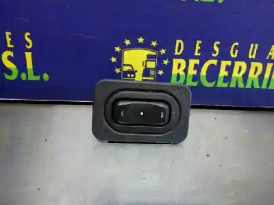 Second-hand car spare part right front power window switch for opel combo familiar oem iam references 