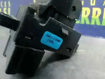 Second-hand car spare part rear right power window switch for nissan note (e11e) tekna oem iam references   