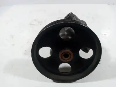 Second-hand car spare part steering pump for renault clio iii authentique oem iam references 8200054528