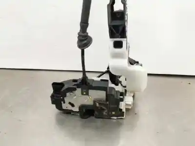 Second-hand car spare part front right door lock for kia cee´d drive oem iam references   