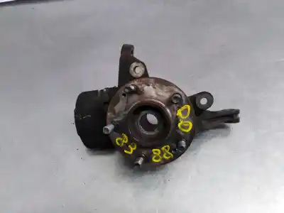 Second-hand car spare part front right knuckle for kia cee´d drive oem iam references   