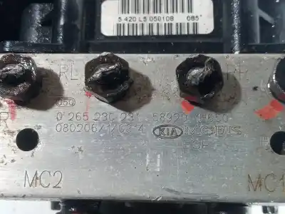 Peça sobressalente para automóvel em segunda mão abs por kia cee´d active referências oem iam 0265230231  589201h650