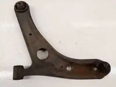 Автозапчасти б/у передний левый нижний рычаг подвески за toyota yaris (ncp1/nlp1/scp1) 1.3 16v cat ссылки oem iam 