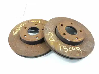 Peça sobressalente para automóvel em segunda mão disco de travão dianteiro por volvo c30 1.6 d referências oem iam 