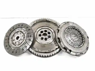Pièce détachée automobile d'occasion kit d'embrayage pour renault scénic iii (jz0/1_) 1.5 dci références oem iam 3000950538  zf110204211