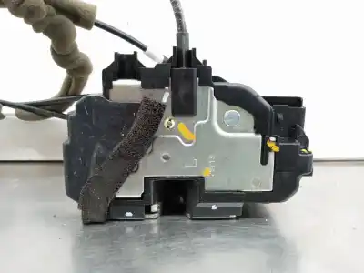 Second-hand car spare part left front door lock for nissan note acenta oem iam references   