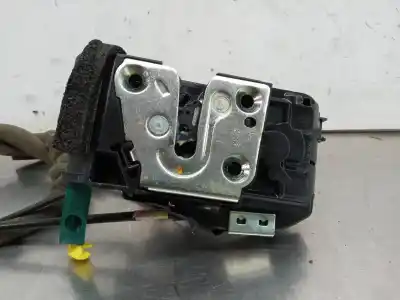 Second-hand car spare part left front door lock for nissan note acenta oem iam references   