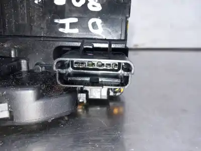 Second-hand car spare part left front door lock for nissan note acenta oem iam references   