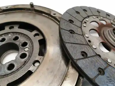 Second-hand car spare part clutch kit for bmw serie 3 compact (e46) 320td oem iam references 415015810 324019910 124029510