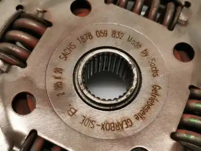 İkinci el araba yedek parçası debriyaj kiti için seat ibiza (6l1) reference oem iam referansları 1878059832  3082001168