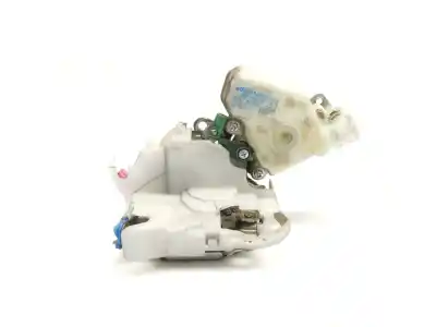 Second-hand car spare part front right door lock for renault maxity fg 130.35/45 oem iam references 80552aa20a