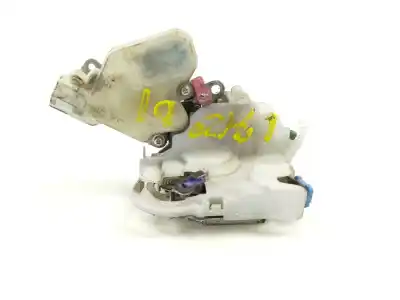 Second-hand car spare part left front door lock for renault maxity fg 130.35/45 oem iam references 80553aa20a