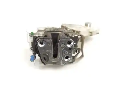 Second-hand car spare part left front door lock for renault maxity fg 130.35/45 oem iam references 80553aa20a  