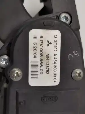 Автозапчастина б/у педальний потенціометр для smart forfour básico (55kw) посилання на oem iam a4543000304  